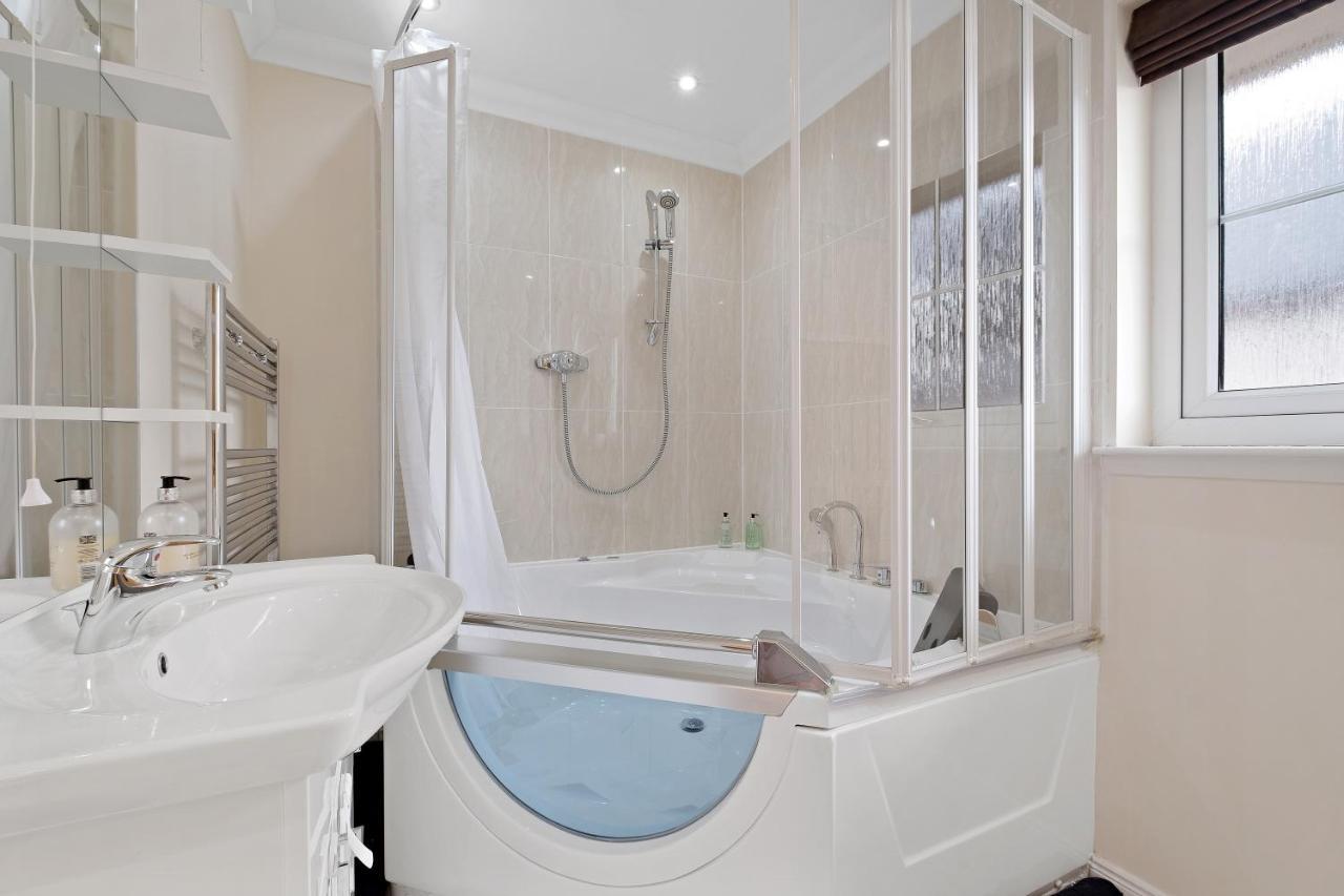 Taigh D'Luxe Villa Инвернес Екстериор снимка
